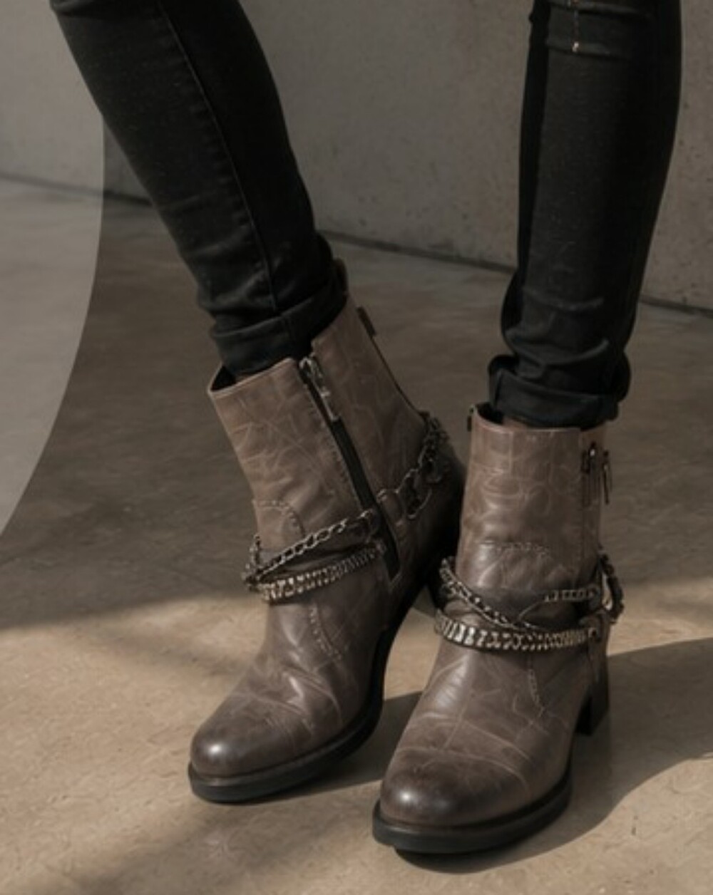 MJUS Leather Ankle Boots Women's Brown Metal Chain Leopard Accent Ankle Boots